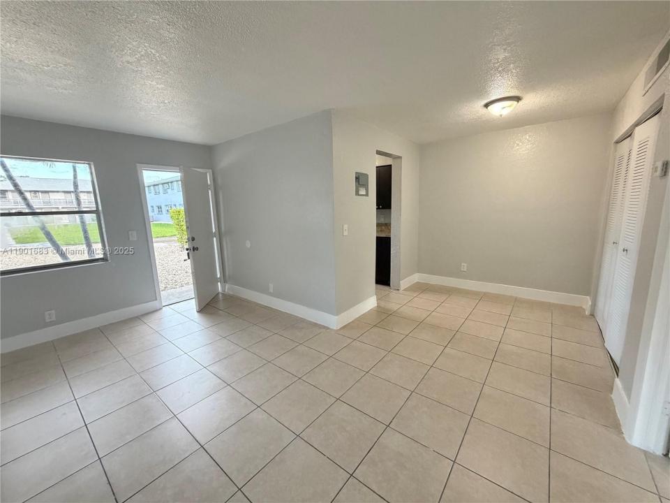 2129 Davie blvd 135, Fort Lauderdale, フロリダ 33311, アメリカ合衆国