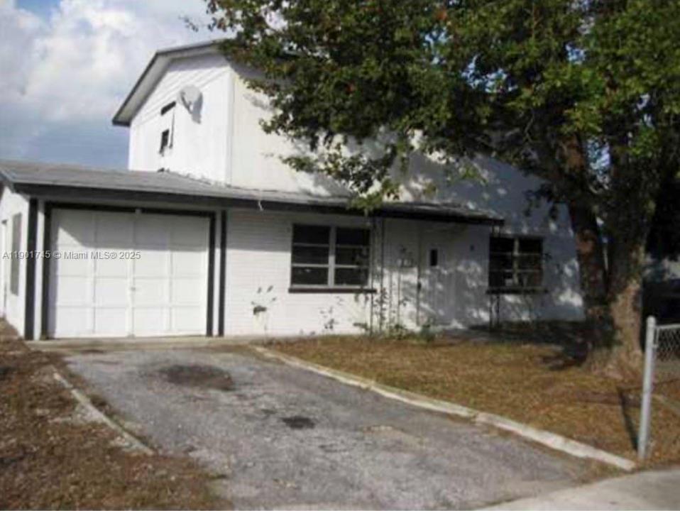 5167 Pat Pl, West Palm Beach, Florida 33407