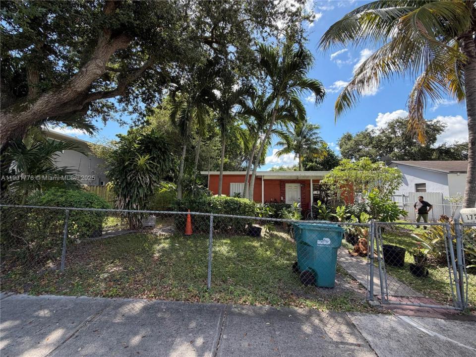1720 NW 85th St, Miami, フロリダ 33147, アメリカ合衆国