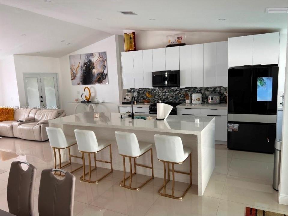 15063 SW 148th Ct, Miami, Florida 33196, USA