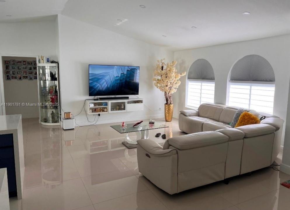 15063 SW 148th Ct, Miami, Florida 33196, USA