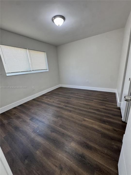 7501 NE 2nd Ct 7, Miami, Florida 33138, Stati Uniti