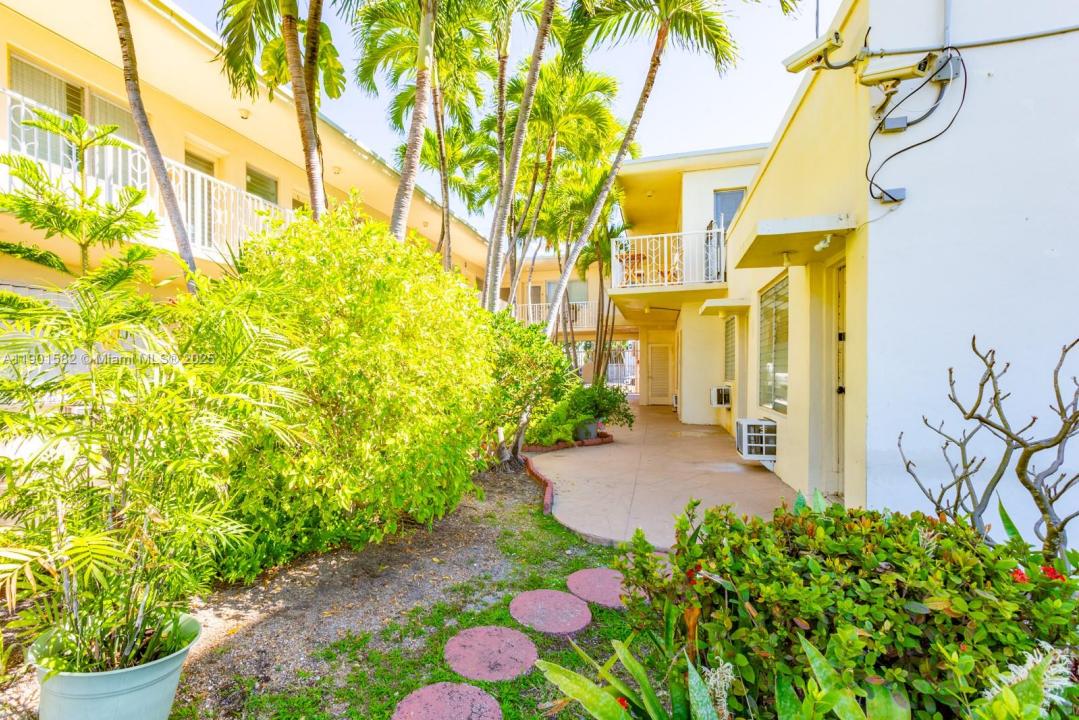 8420 Byron Ave 6, Miami Beach, 佛罗里达州 33141, 美国