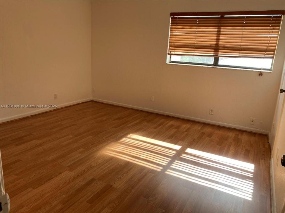 3750 NW 115th Ave 7-5, Coral Springs, Florida 33065, USA