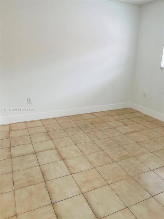 61 W 23rd St 104, Hialeah, 佛罗里达州 33010, 美国