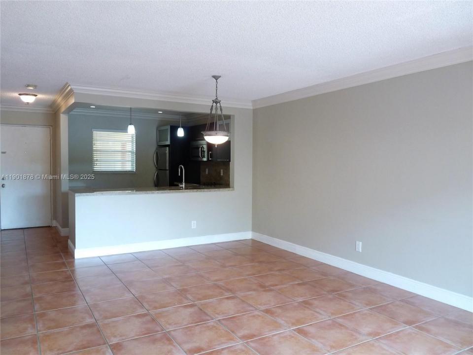 7701 Camino Real A202, Miami, Flórida 33143, Estados Unidos