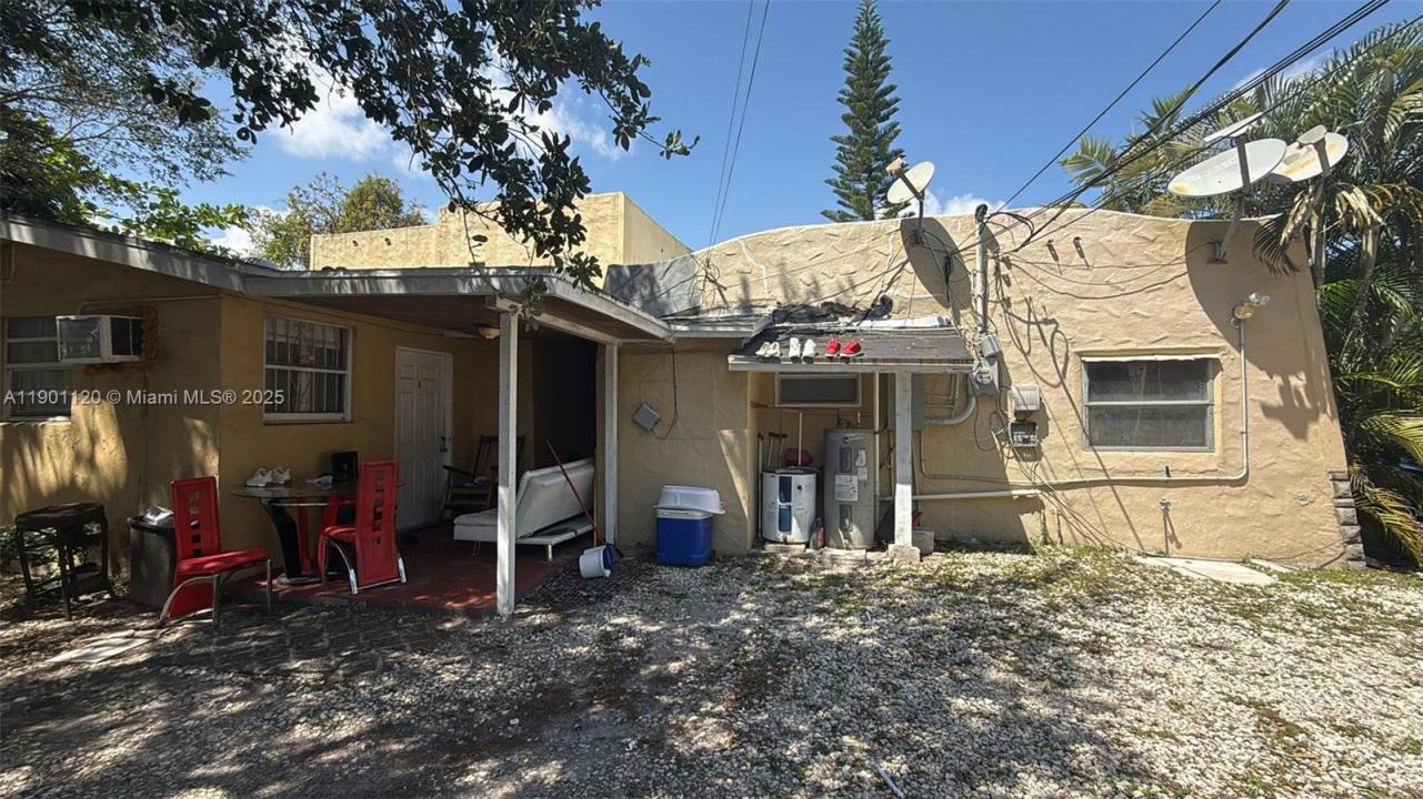 1340 Peri St, Opa-Locka, Flórida 33054, Estados Unidos