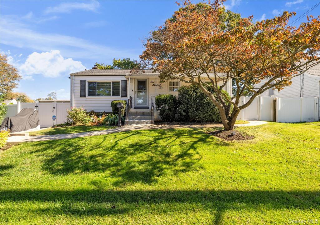 102 Lafayette Street, Babylon, ニューヨーク 11726, アメリカ合衆国