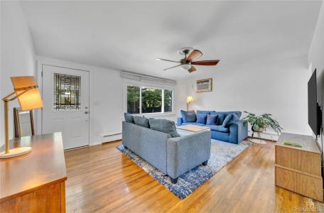 102 Lafayette Street, Babylon, ニューヨーク 11726, アメリカ合衆国