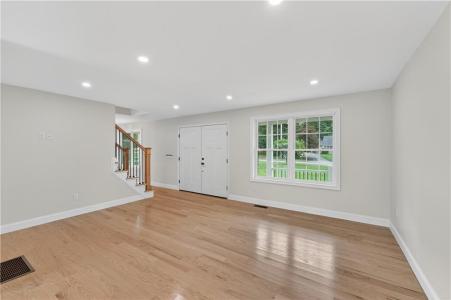 2 Winsor Road, Scituate, Rhode Island 02857, États-Unis