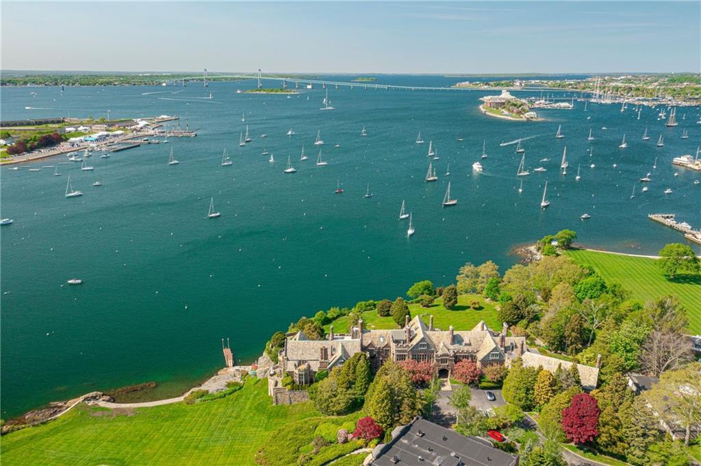 111 Harrison Avenue M9, Newport, ロードアイランド 02840, アメリカ合衆国