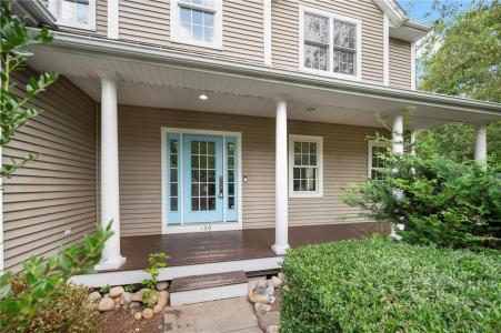 130 Moraine Court, South Kingstown, Rhode Island 02879