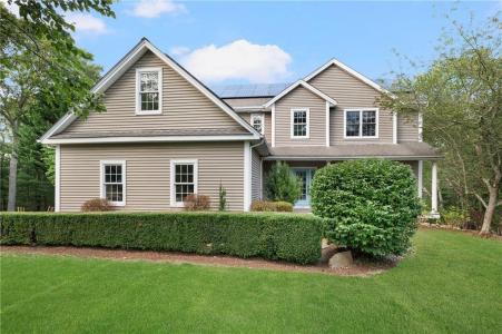 130 Moraine Court, South Kingstown, Rhode Island 02879