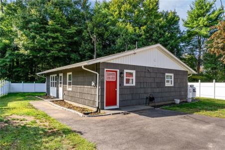 17 Paige Drive, Coventry, Rhode Island 02816, USA