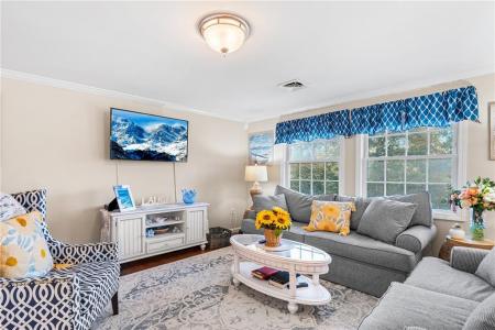 5 Leland Point Drive, Portsmouth, Rhode Island 02871, Stati Uniti