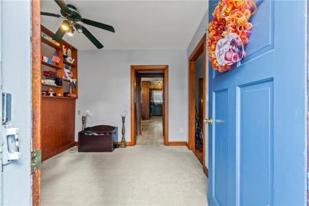 381 Maple Avenue, Barrington, Rhode Island 02806, USA