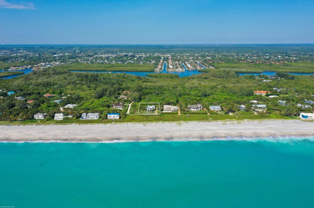 116 N Beach Road, Jupiter Island, Florida 33455