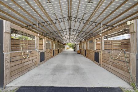 19782 Green Grove Court Barn And Apt, WILDWOOD, Loxahatchee, Florida 33470