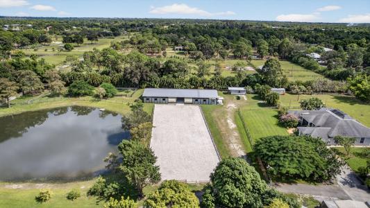 19782 Green Grove Court Barn And Apt, WILDWOOD, Loxahatchee, Florida 33470