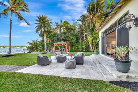 310 S Lake Drive, Lantana, Florida 33462