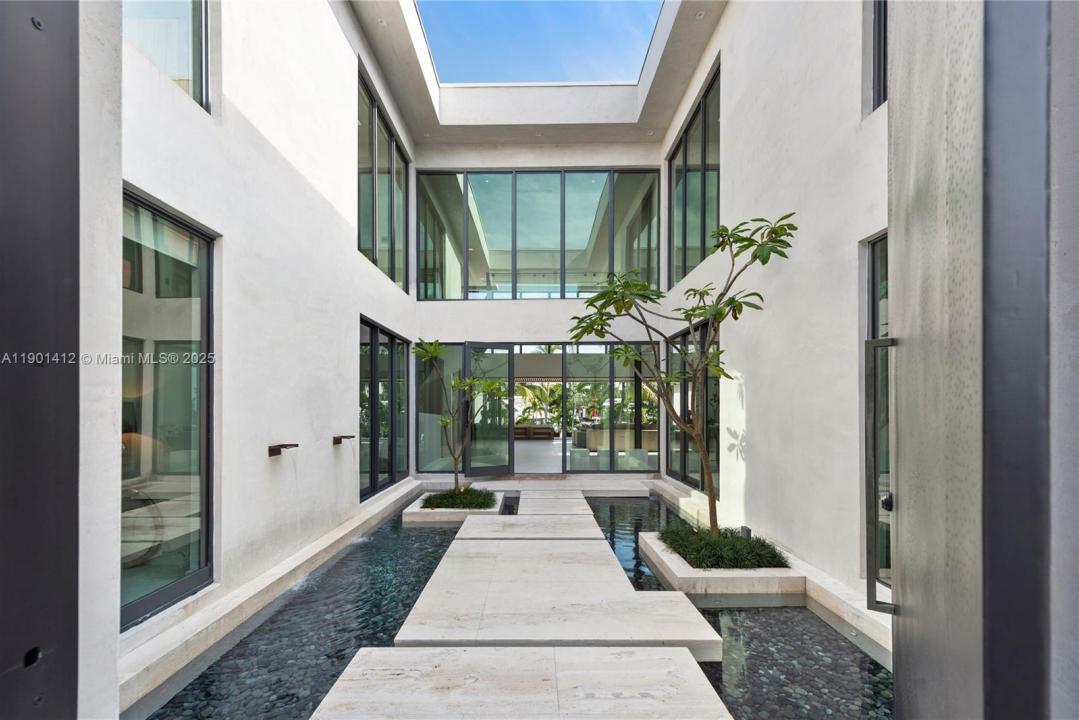 773 NE 77th Ter, Miami, Flórida 33138, Estados Unidos