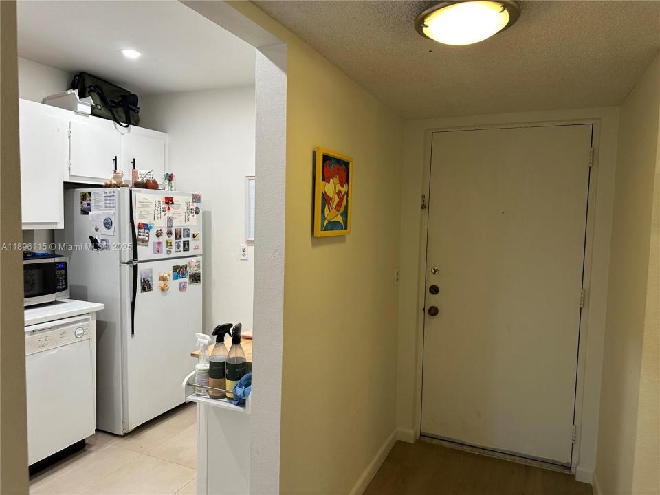 Kendall, Florida 33143