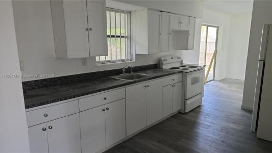 5167 Pat Pl, West Palm Beach, Florida 33407, USA