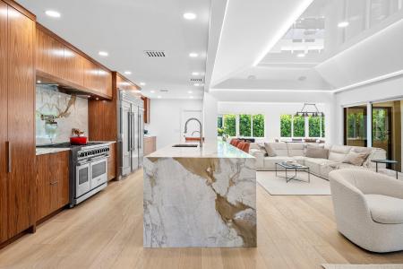 16 Little Pond Road, Manalapan, Florida 33462