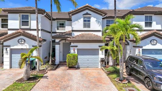 7634 NW 114th Path, Doral, Florida 33178, USA