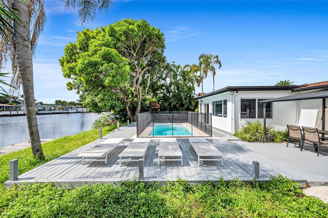 1040 NW 30th Ct, Wilton Manors, Floryda 33311, USA