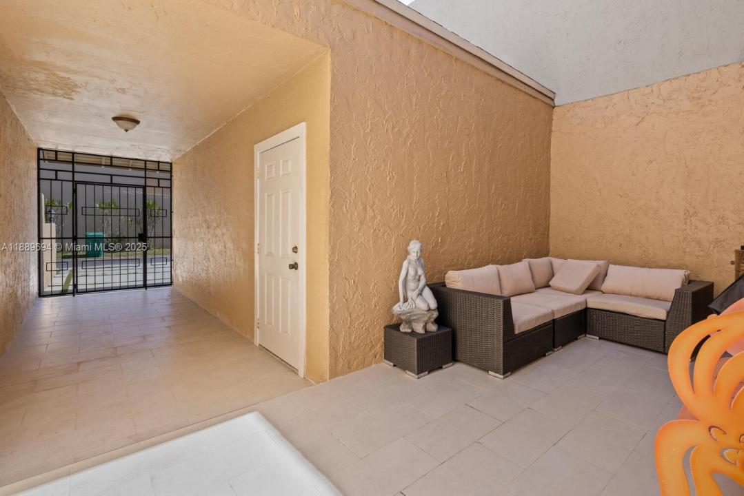 8512 SW 103rd Ave, Miami, Florida 33173