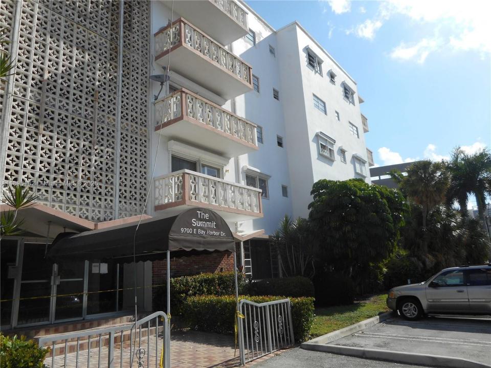 9700 E Bay Harbor Dr 505, Bay Harbor Islands, Floride 33154, États-Unis
