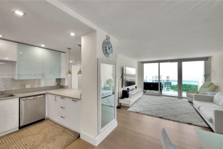 100 Bayview Dr 1008, Sunny Isles Beach, Florida 33160, USA