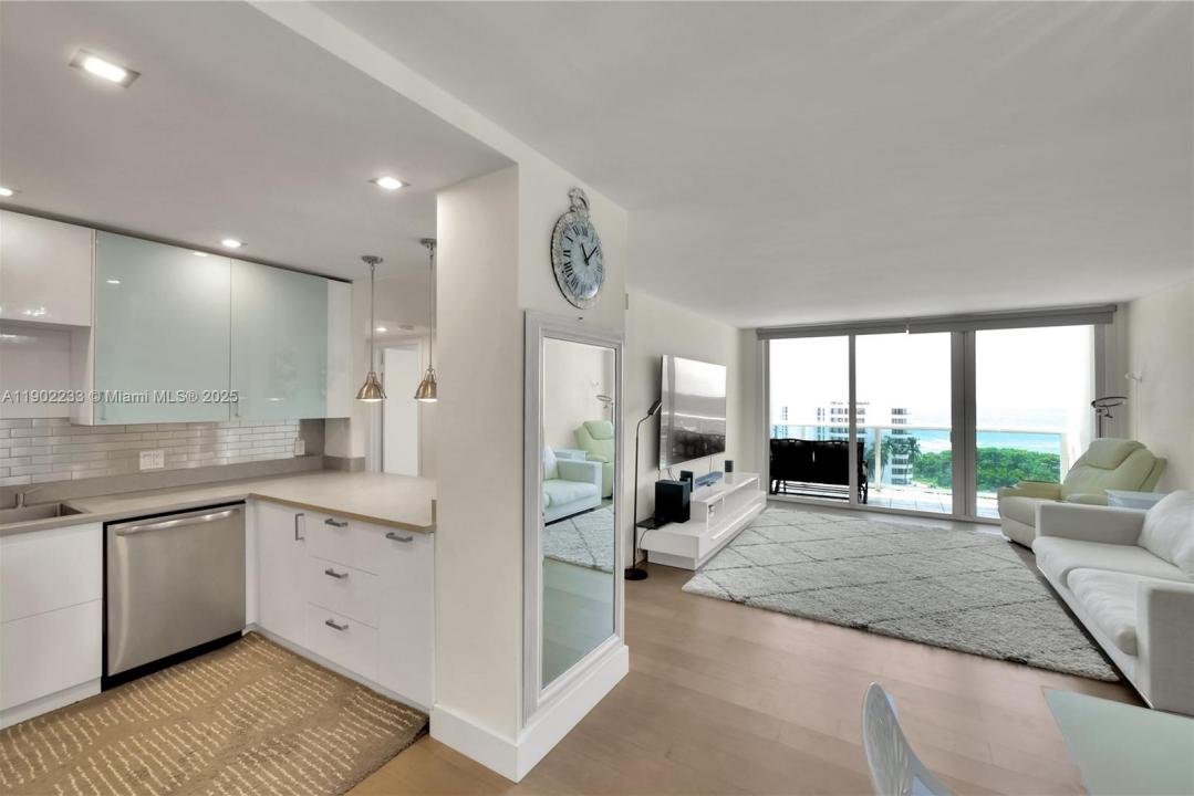 100 Bayview Dr 1008, Sunny Isles Beach, Florida 33160, Estados Unidos