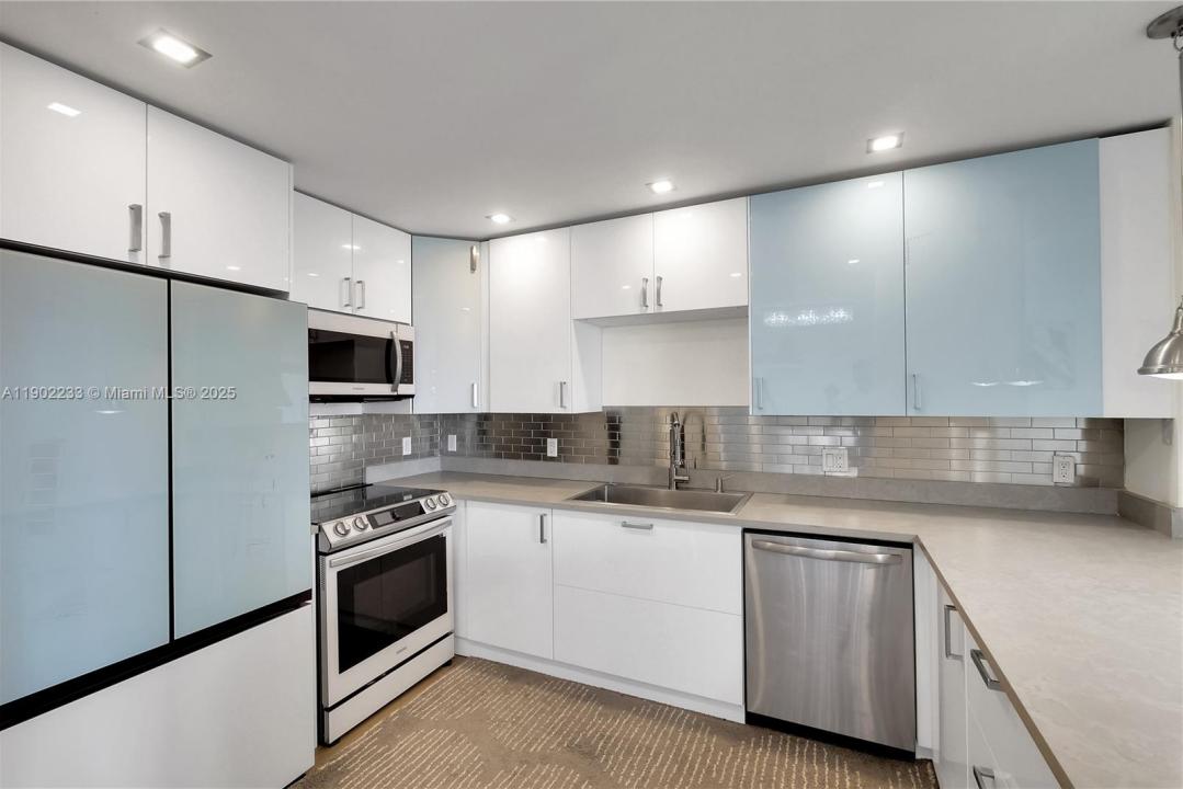 100 Bayview Dr 1008, Sunny Isles Beach, Florida 33160, Estados Unidos