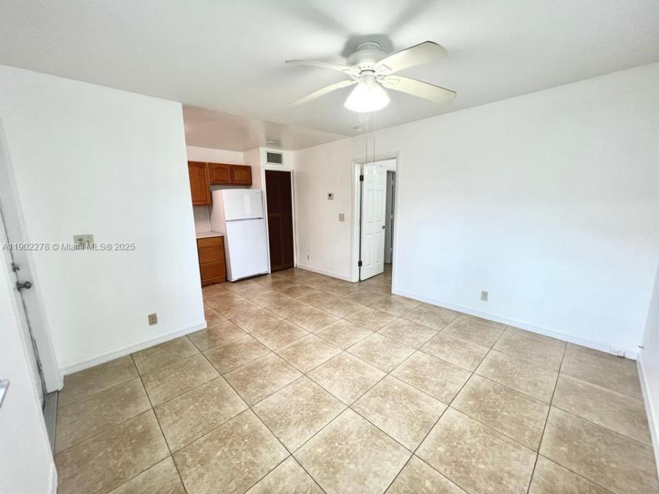 1412 SW 41st Ave REAR, Fort Lauderdale, Florida 33317, Stati Uniti