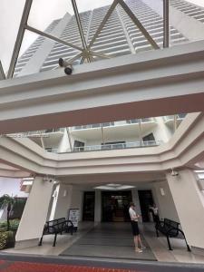 19500 Turnberry Way 12E, Aventura, Florida 33180, USA