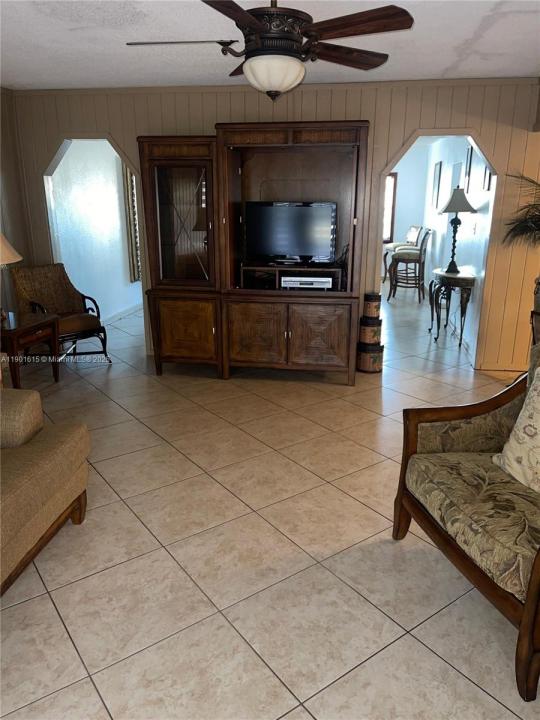 6510 Park St, Hollywood, Florida 33024