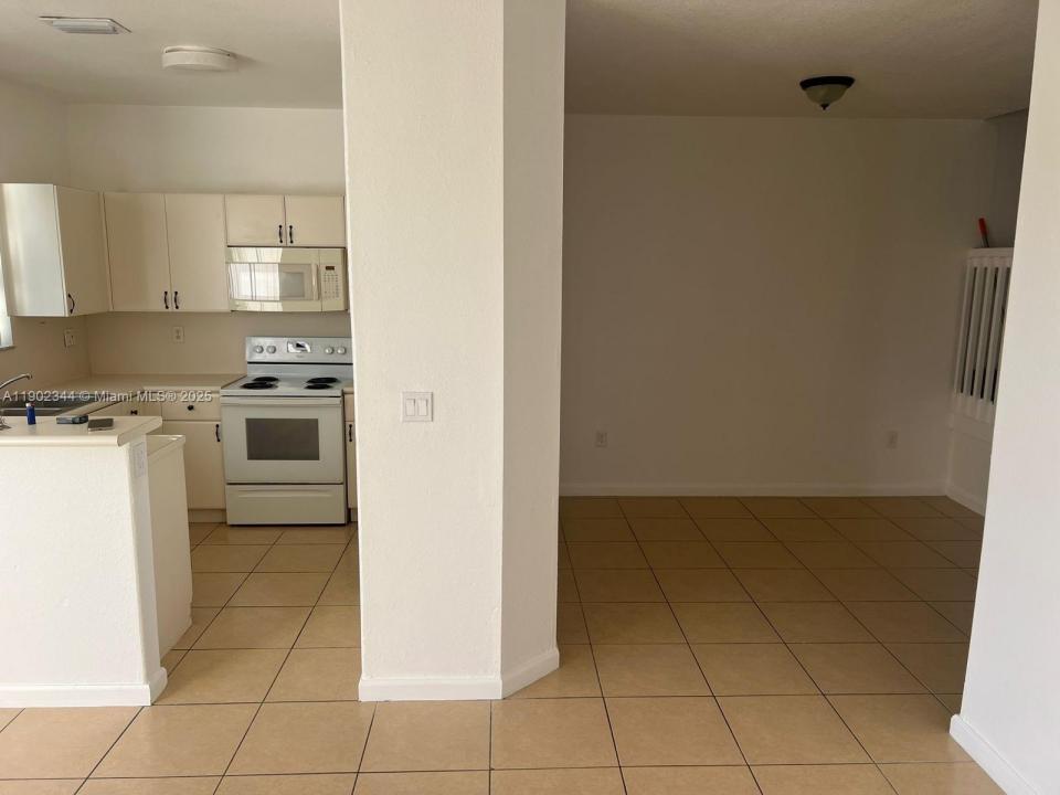 2466 SE 15th Pl 337, Homestead, Florida 33035