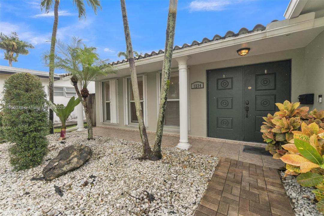 1234 Buchanan St, Hollywood, Florida 33019, Stati Uniti