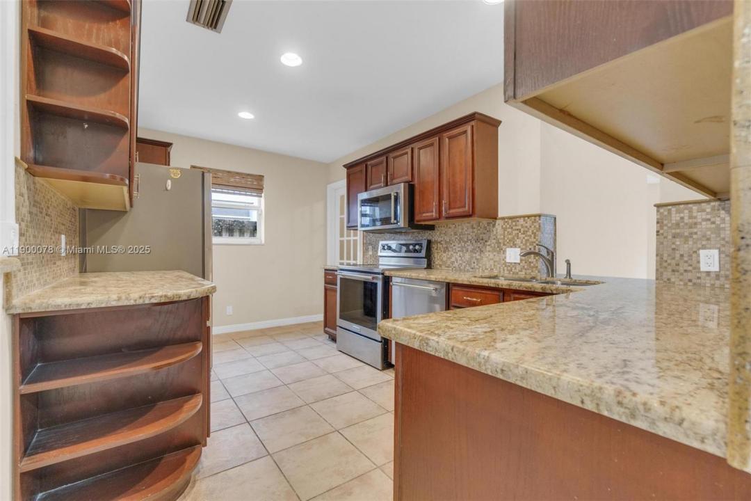 1234 Buchanan St, Hollywood, Florida 33019, Stati Uniti