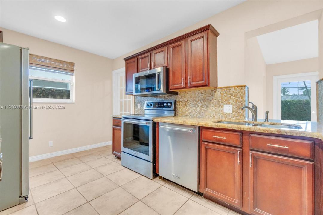 1234 Buchanan St, Hollywood, Florida 33019, Stati Uniti