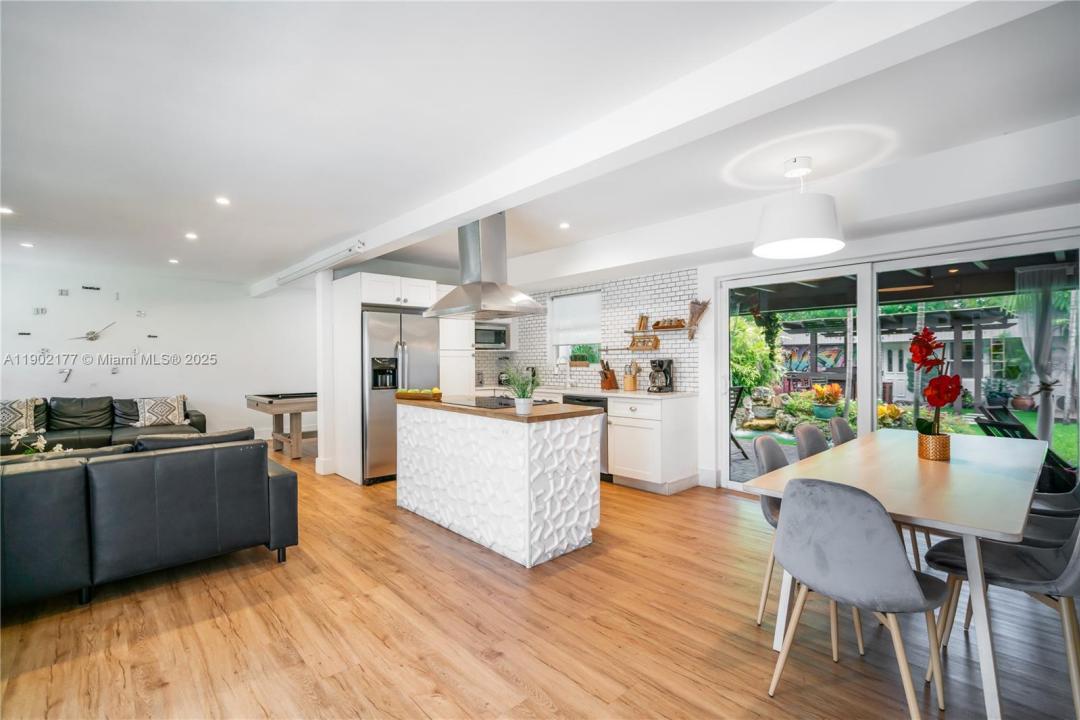 14615 NE 3rd Ct 0, Miami, Florida 33161, Amerika Birleşik Devletleri