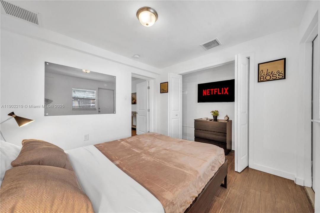 710 NE 141st St, North Miami, Florida 33161, Amerika Birleşik Devletleri