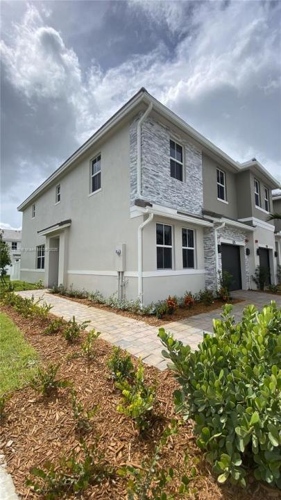 125 SW 171st Way 125, Pembroke Pines, Florida 33027