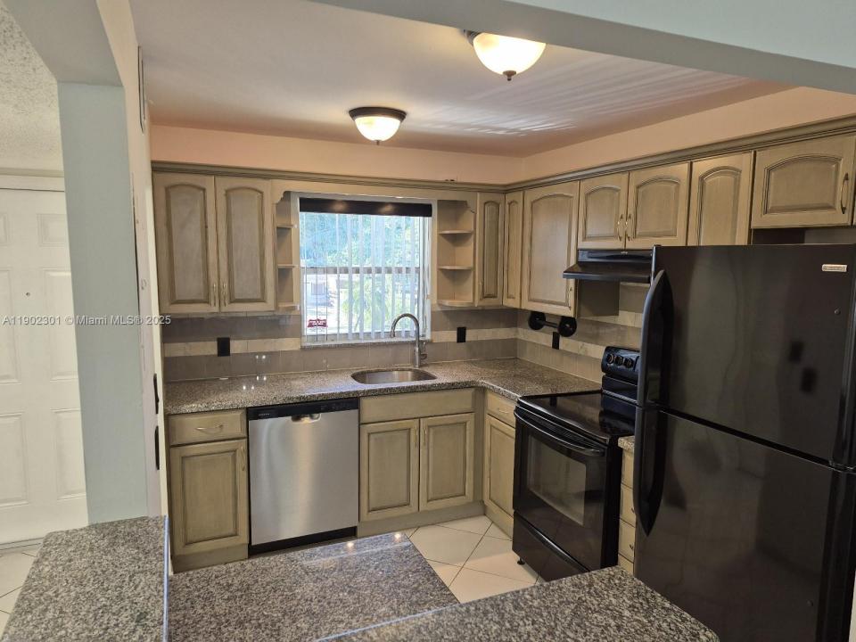 5100 SW 64th Ave 201A, Davie, Florida 33314