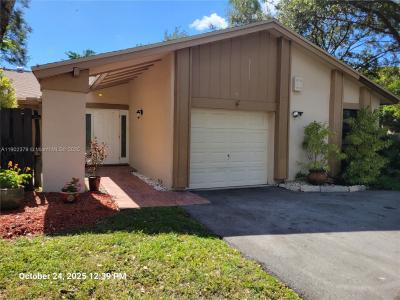 13594 SW 115th Ter, Miami, Florida 33186, USA