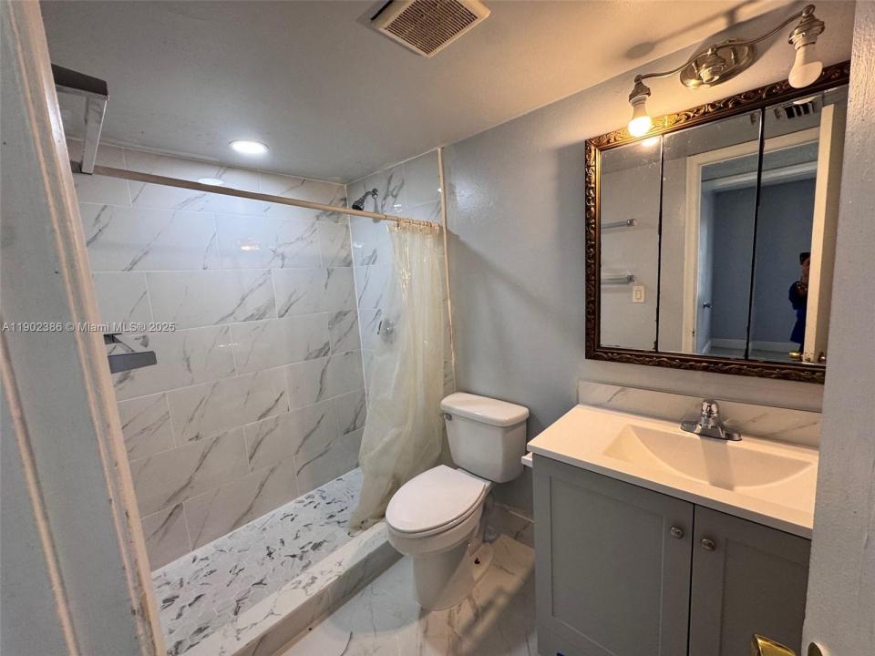 6840 Pembroke Rd #201 201, Pembroke Pines, 佛罗里达州 33023, 美国