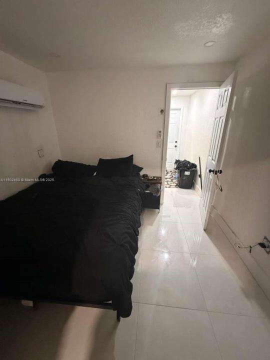 511 NW 133rd St 4, North Miami, Florida 33168