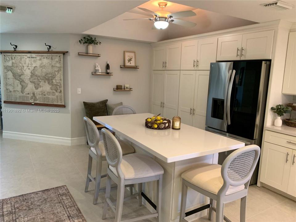 6102 SE Landing Way 2, Stuart, Flórida 34997, Estados Unidos